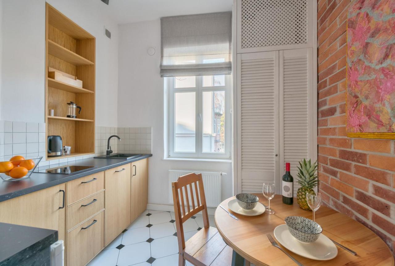 Dom & House - Apartamenty Kamienica Sopocka 150 Metrow Od Plazy Sopot Buitenkant foto