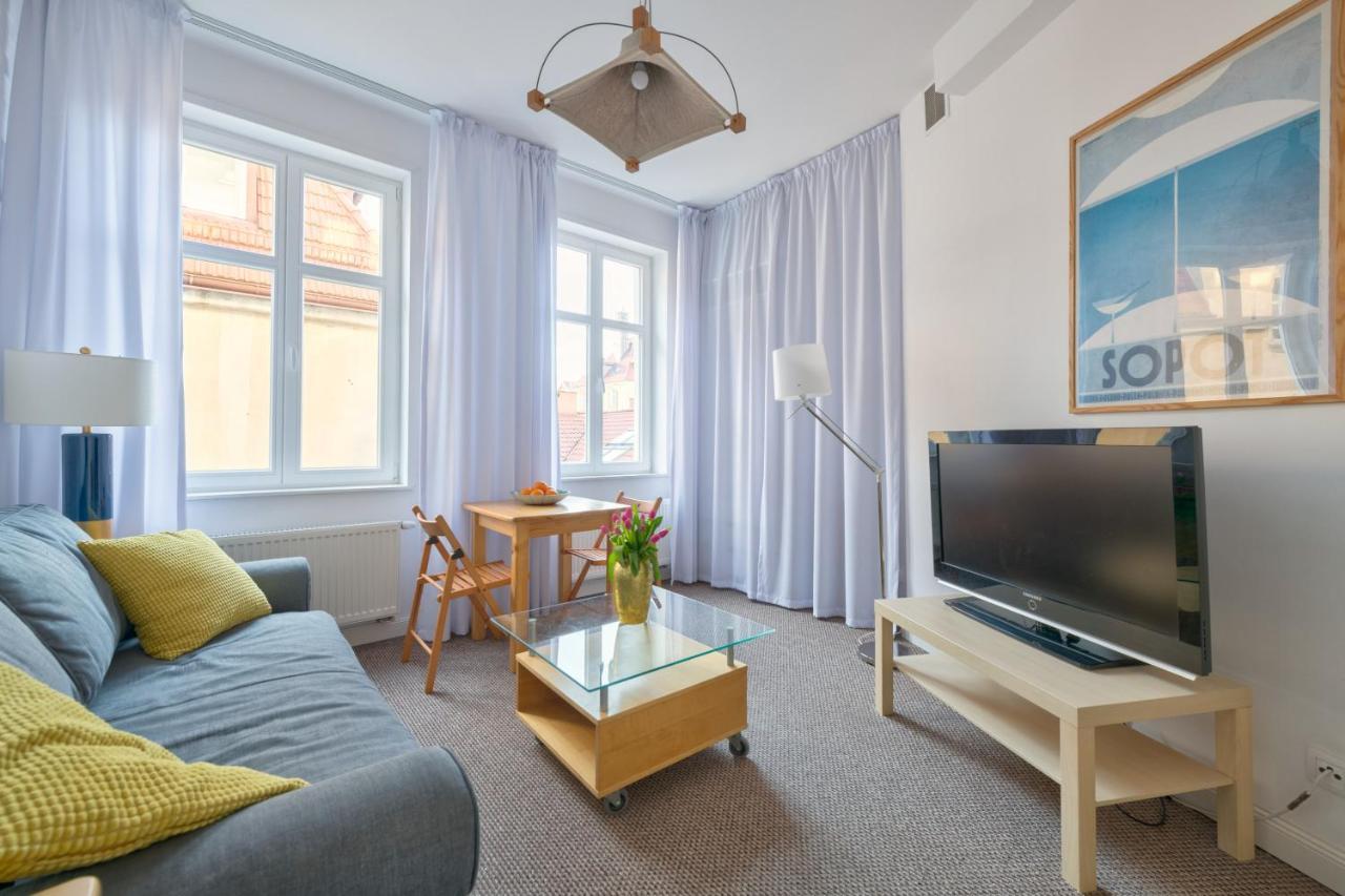 Dom & House - Apartamenty Kamienica Sopocka 150 Metrow Od Plazy Sopot Buitenkant foto